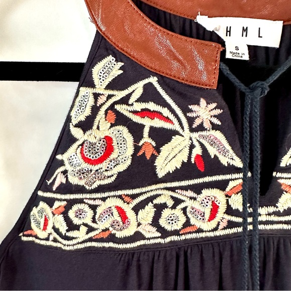 THML tank Women’s Embroidered Halter size S - Picture 4 of 6